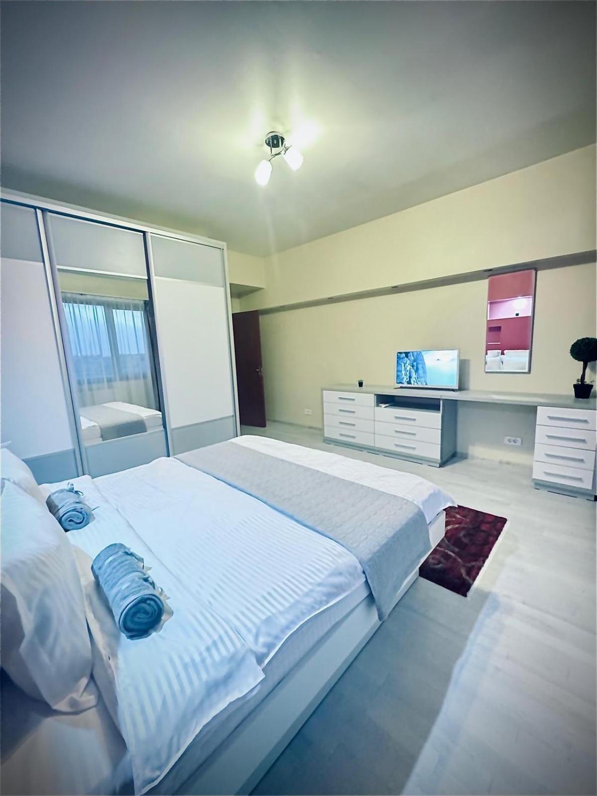 2 Rooms Urban Retreat Unirii Near City Center Bucharest Exterior photo